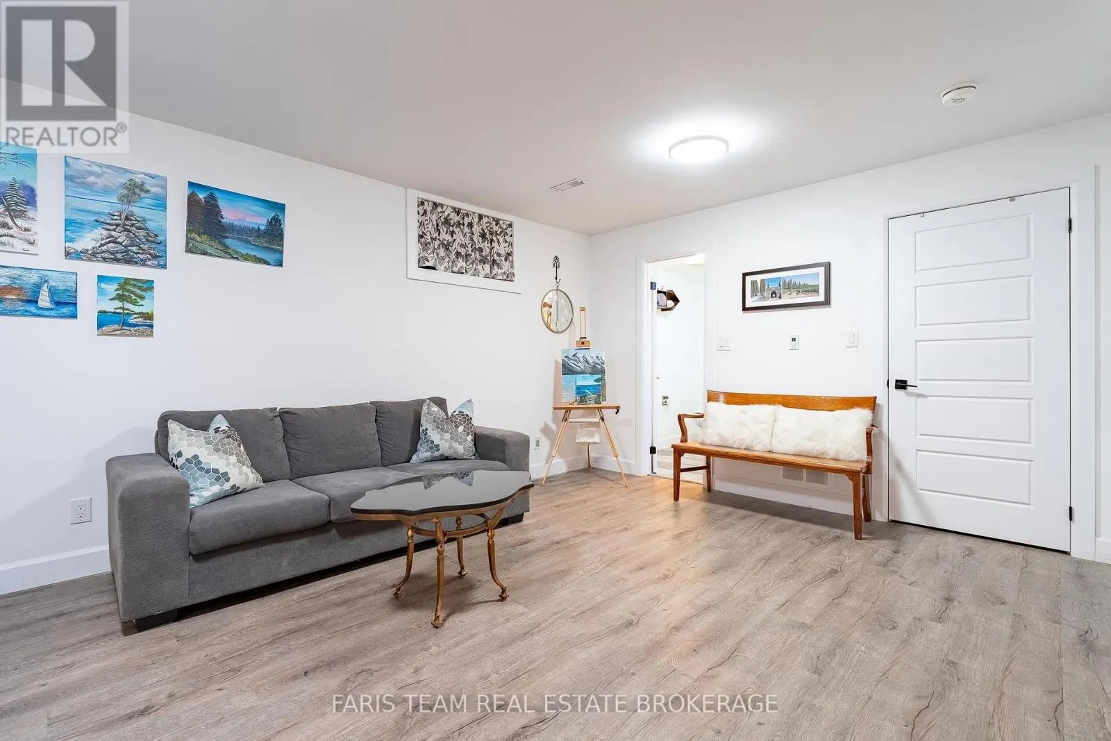 223A HICKORY LANE