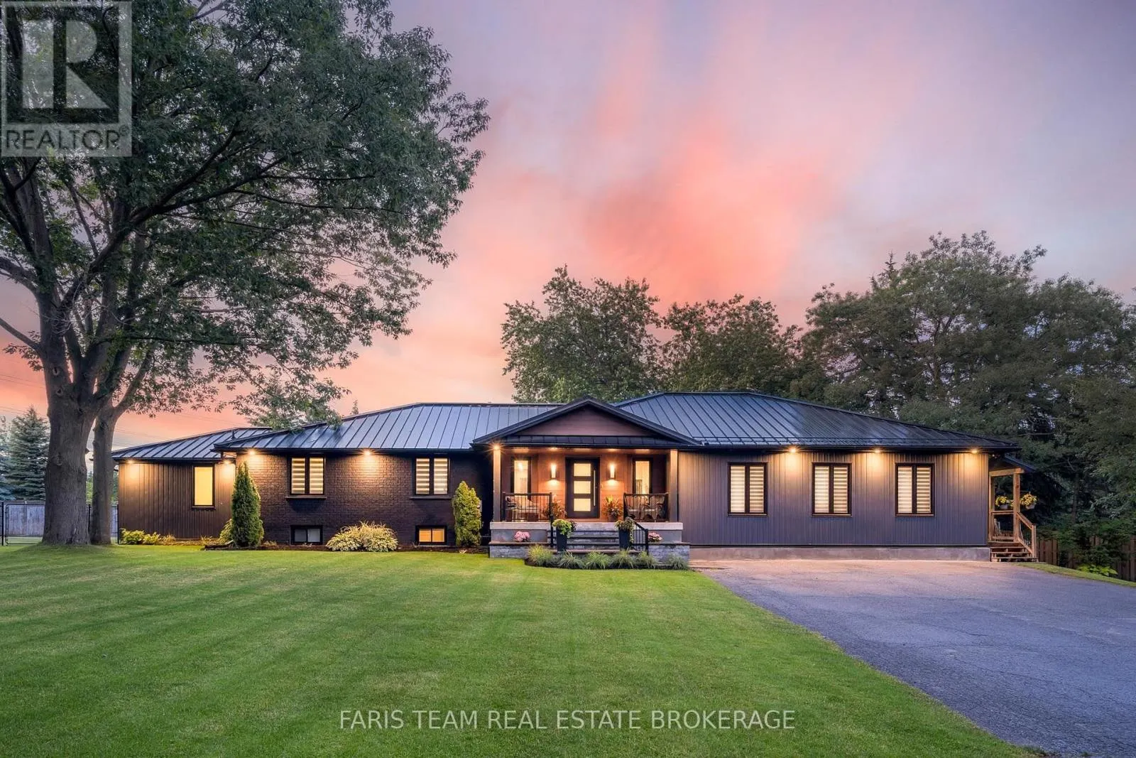 223A HICKORY LANE