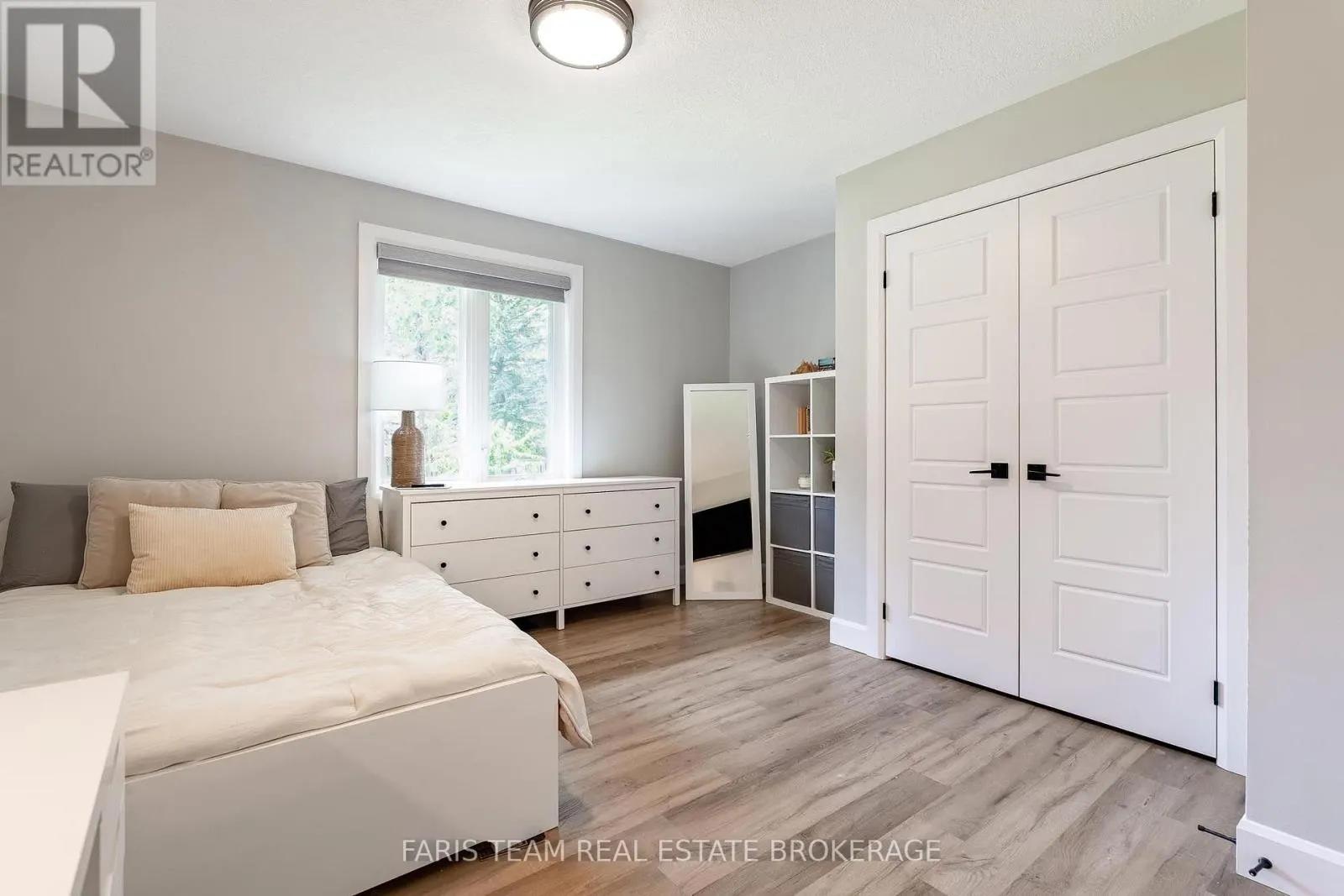 223A HICKORY LANE