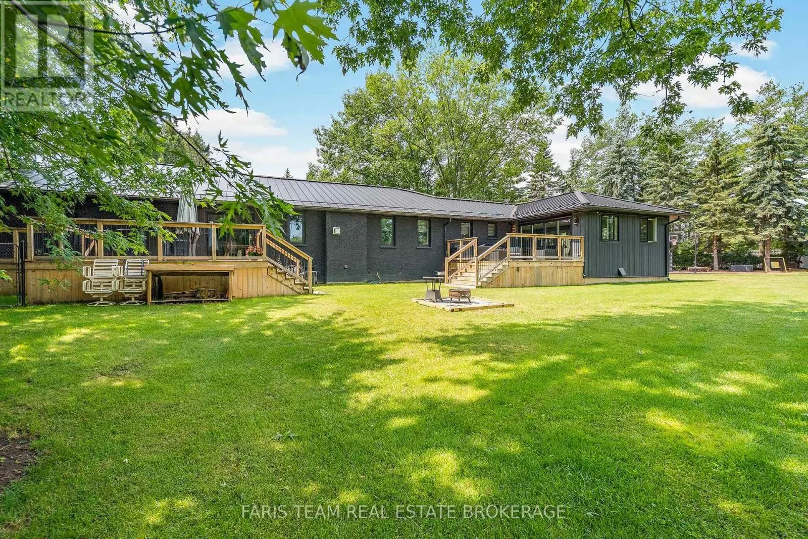 223A HICKORY LANE