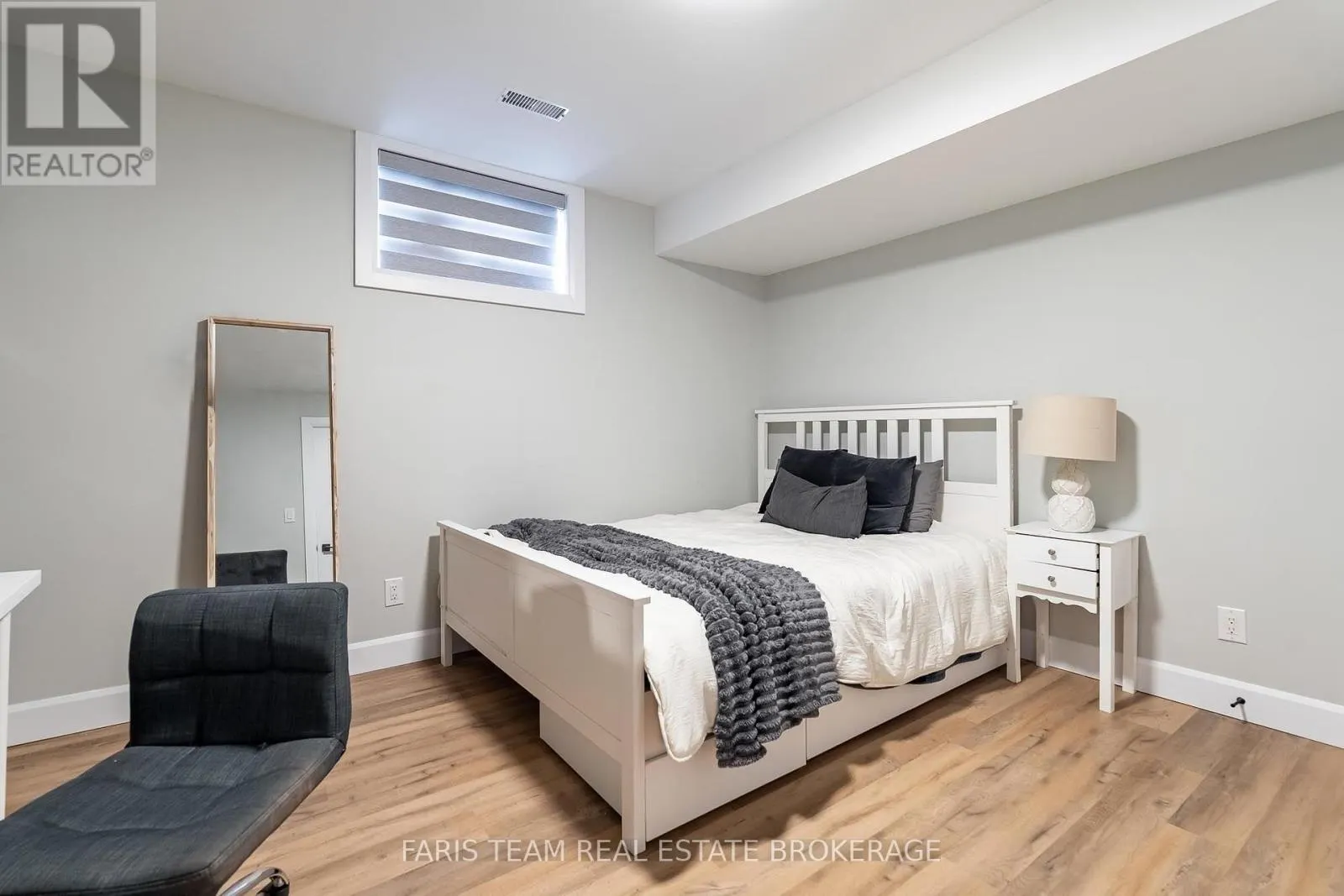 223A HICKORY LANE