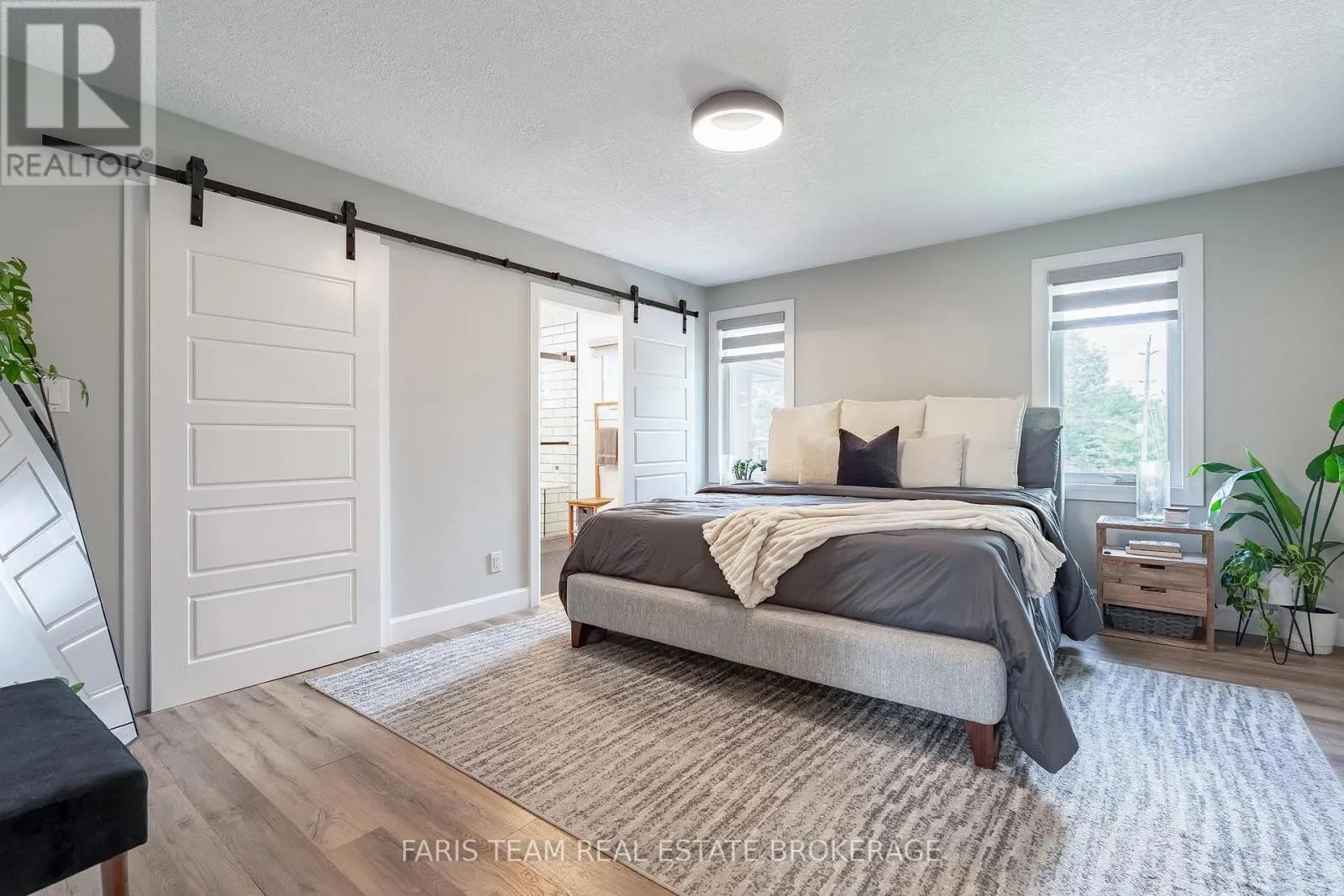 223A HICKORY LANE
