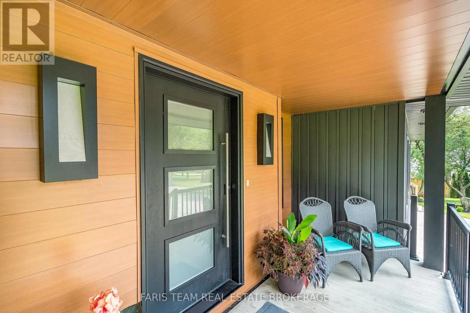 223A HICKORY LANE