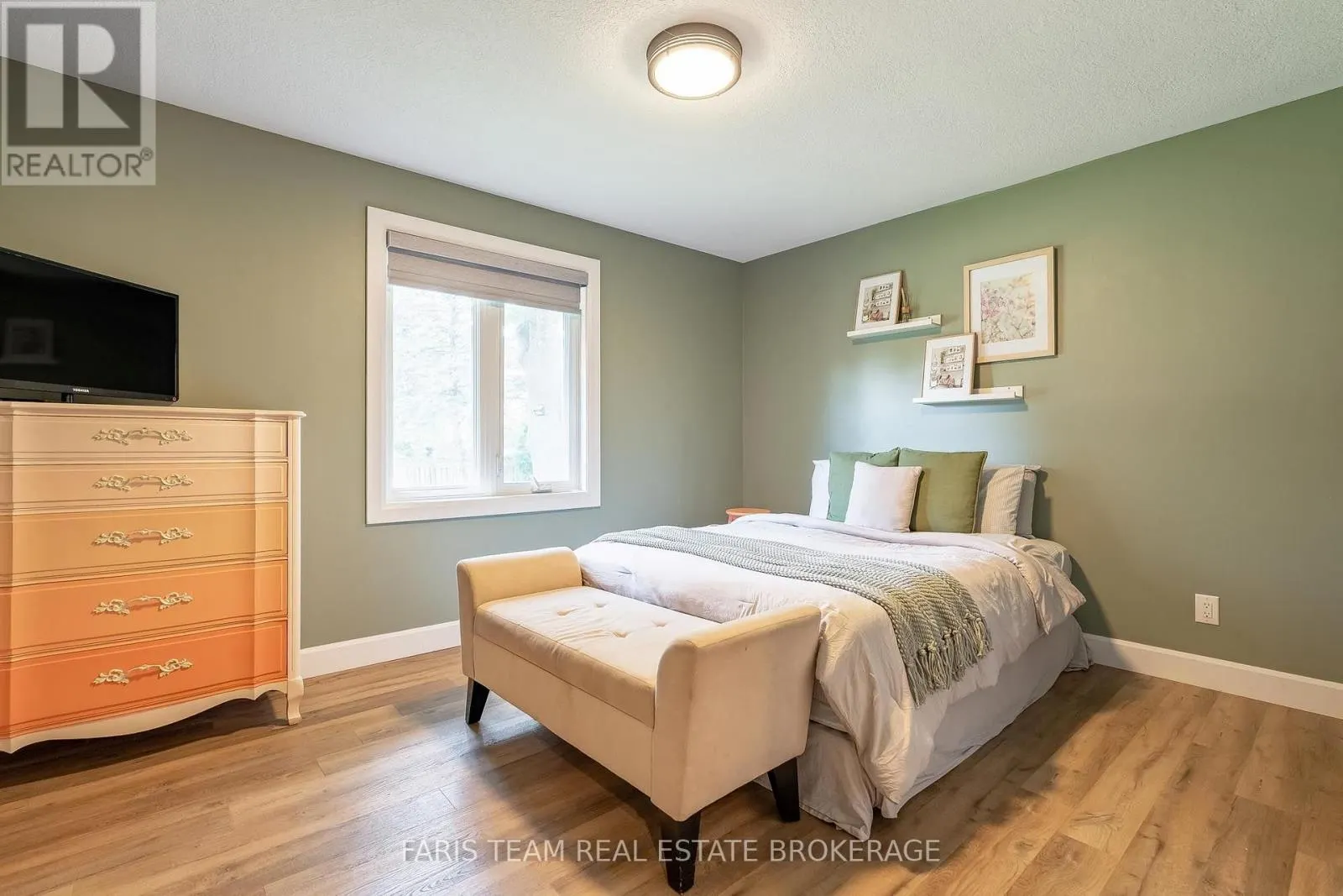 223A HICKORY LANE