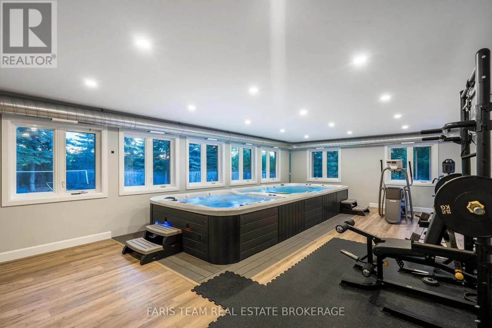 223A HICKORY LANE