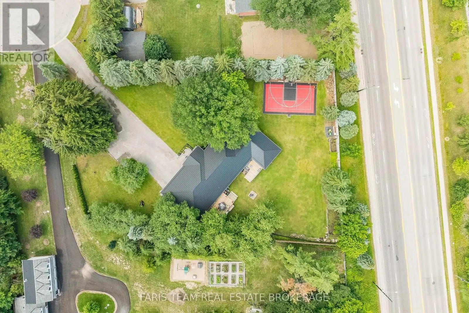 223A HICKORY LANE