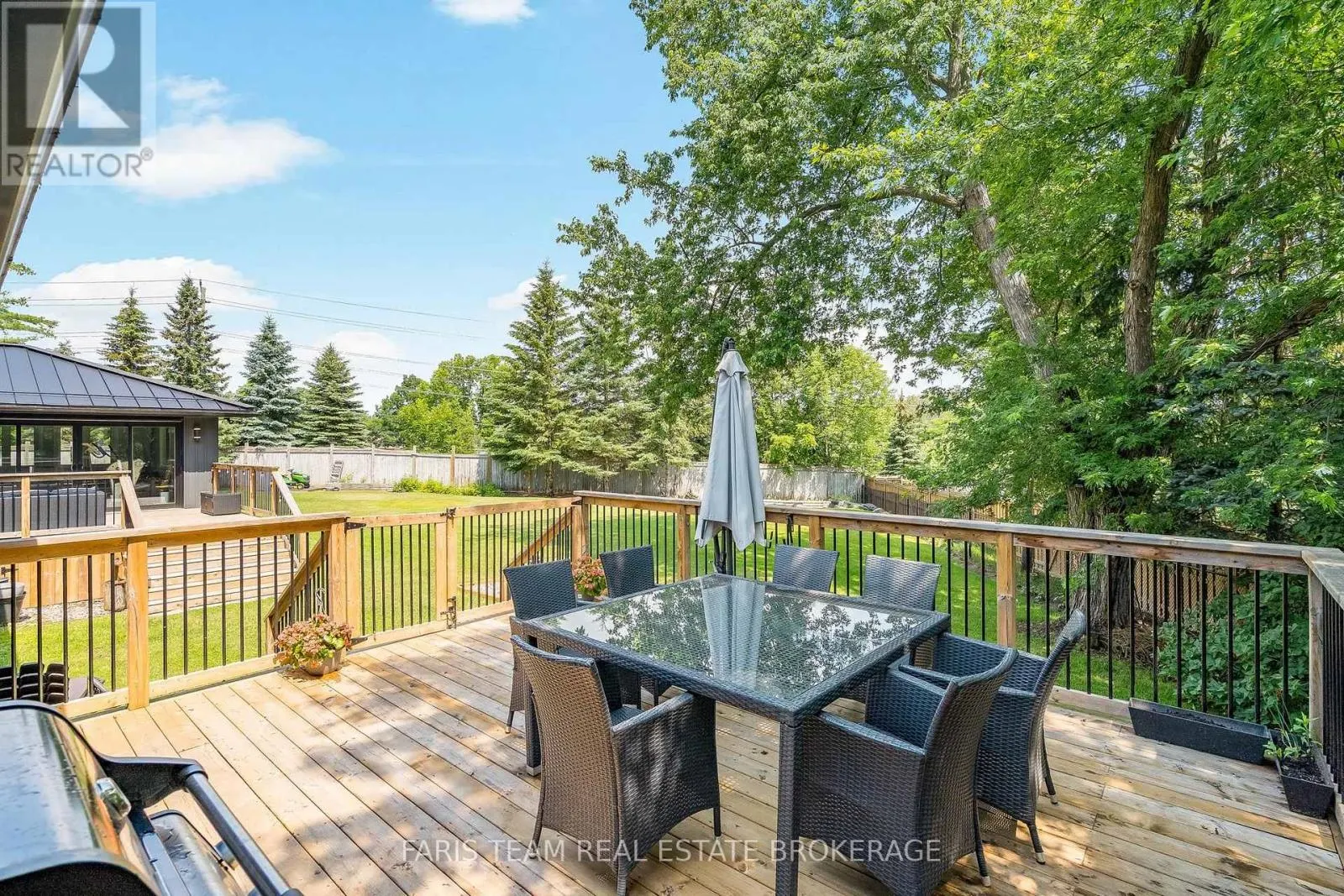 223A HICKORY LANE