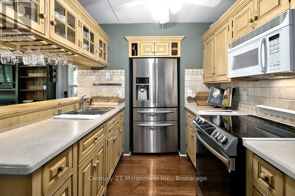 68 - 19 DAWSON DRIVE #68