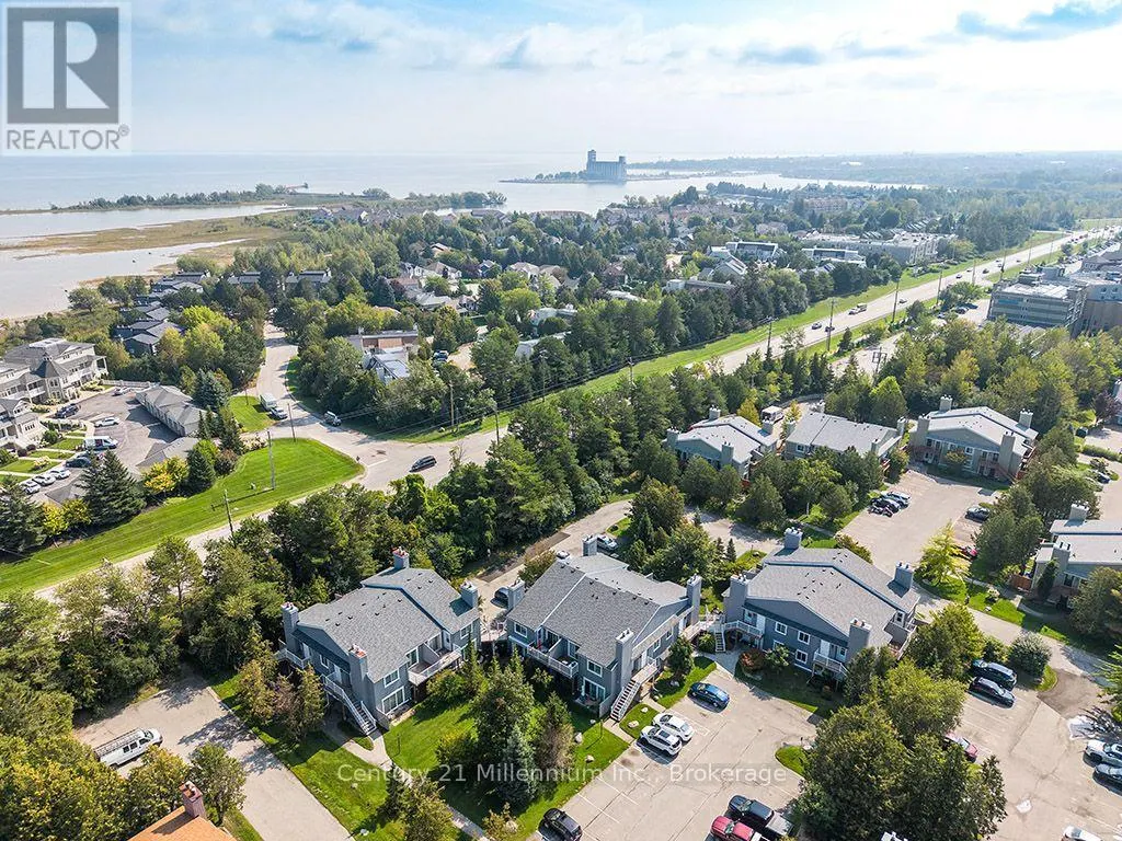 68 - 19 DAWSON DRIVE #68