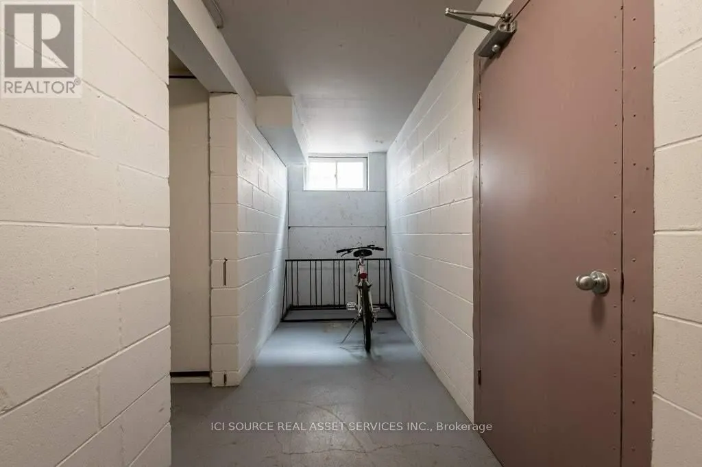 UNIT 4 - 229 CANICE STREET