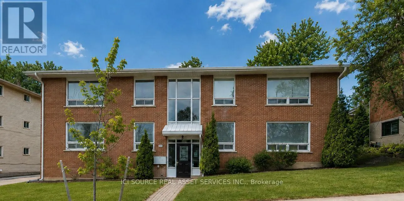 UNIT 4 - 229 CANICE STREET