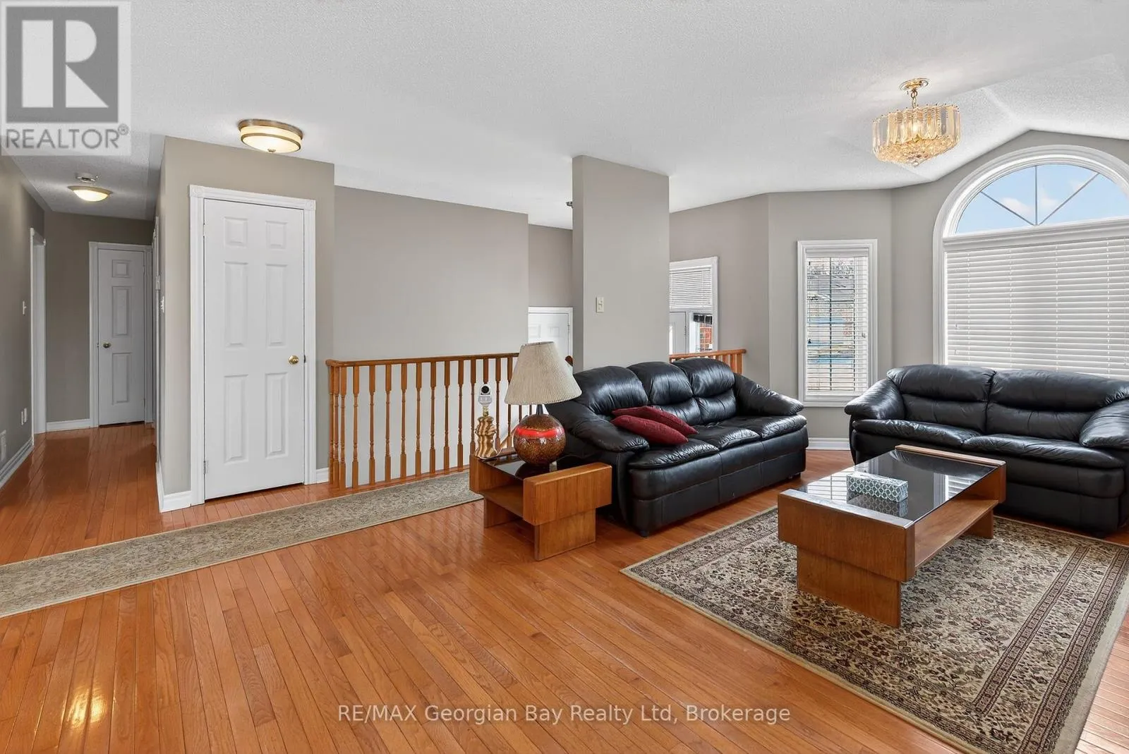 495 SHEWFELT CRESCENT