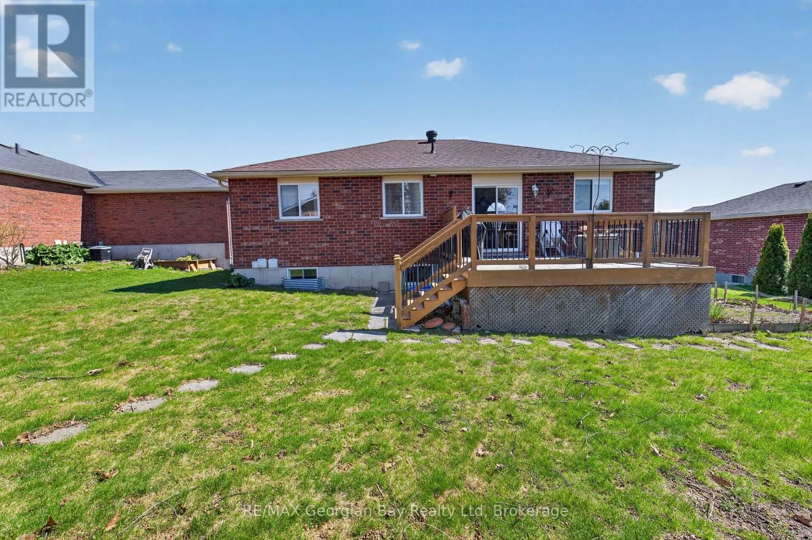 495 SHEWFELT CRESCENT