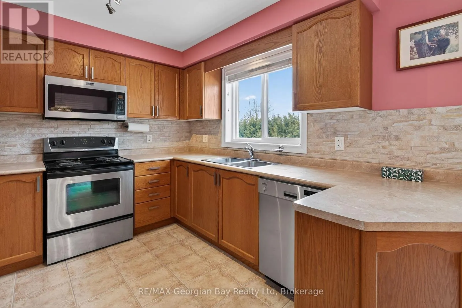 495 SHEWFELT CRESCENT