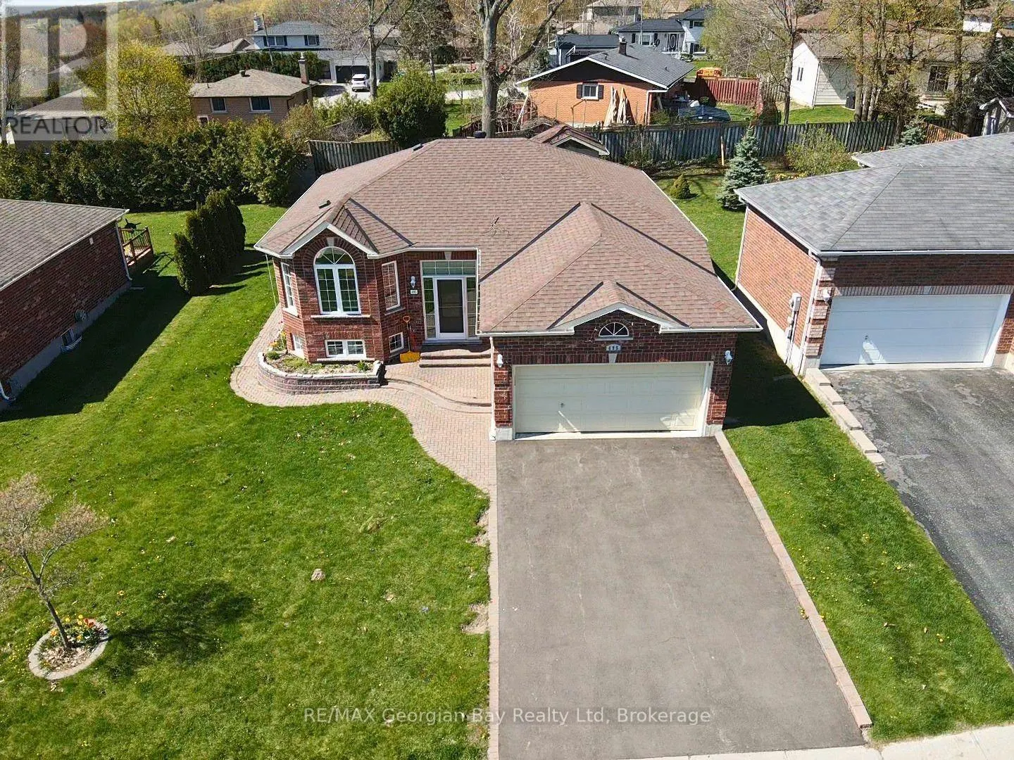 495 SHEWFELT CRESCENT