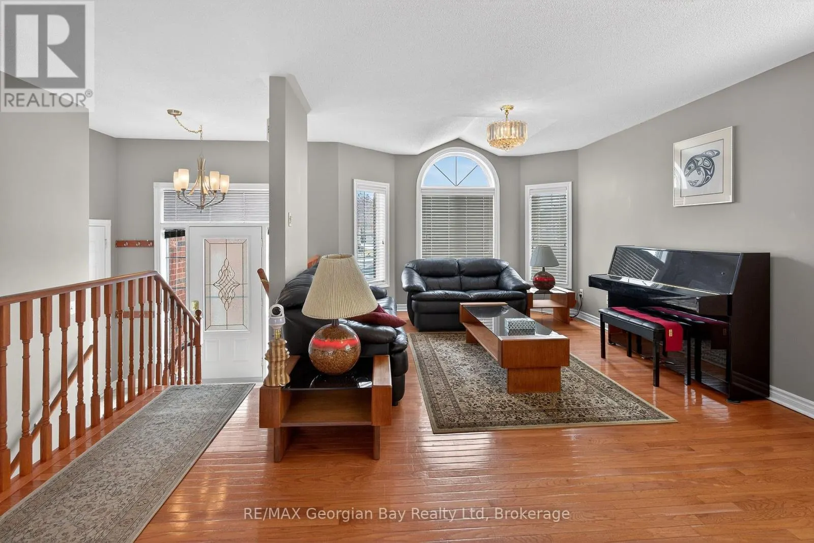 495 SHEWFELT CRESCENT