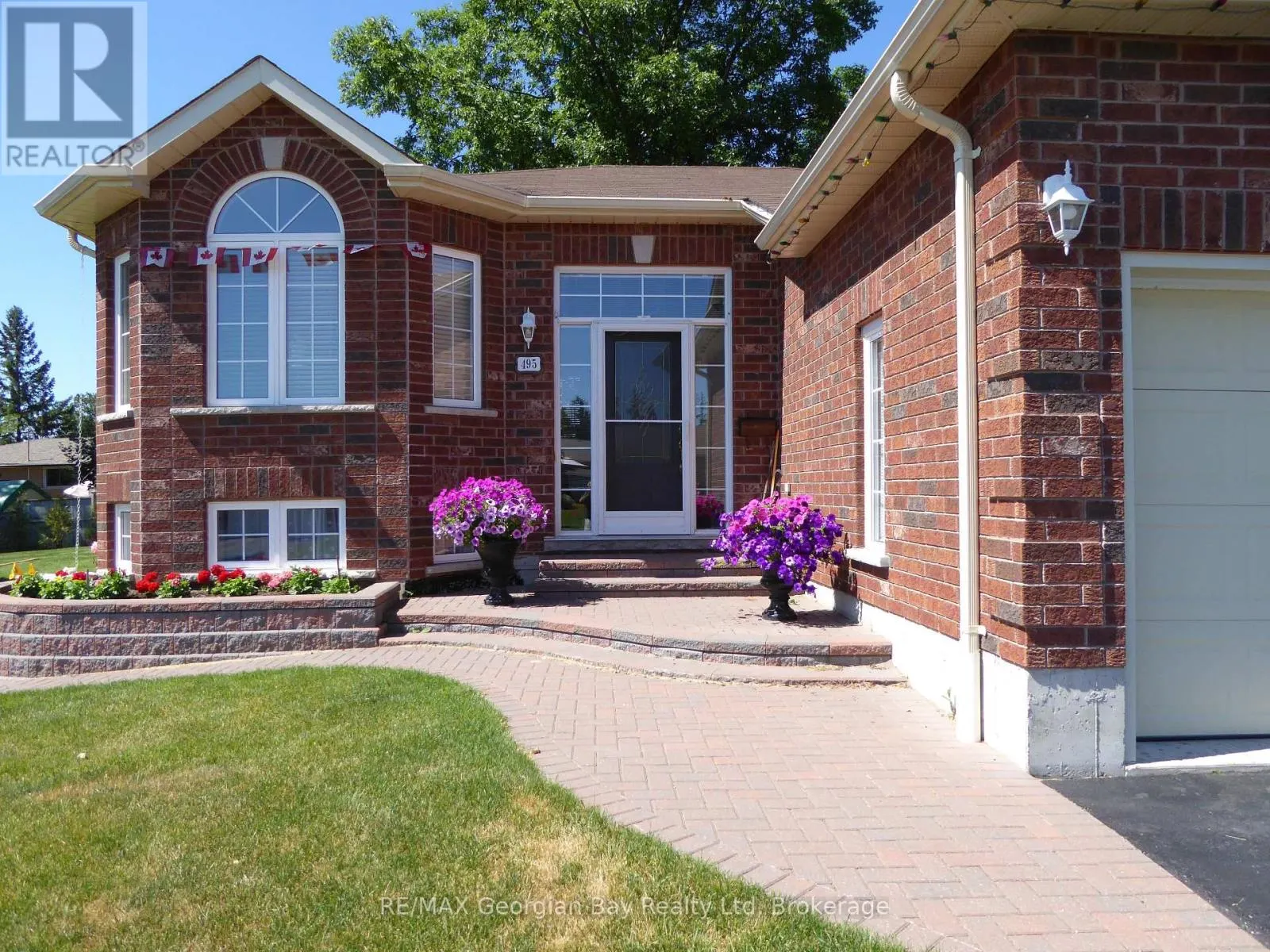 495 SHEWFELT CRESCENT
