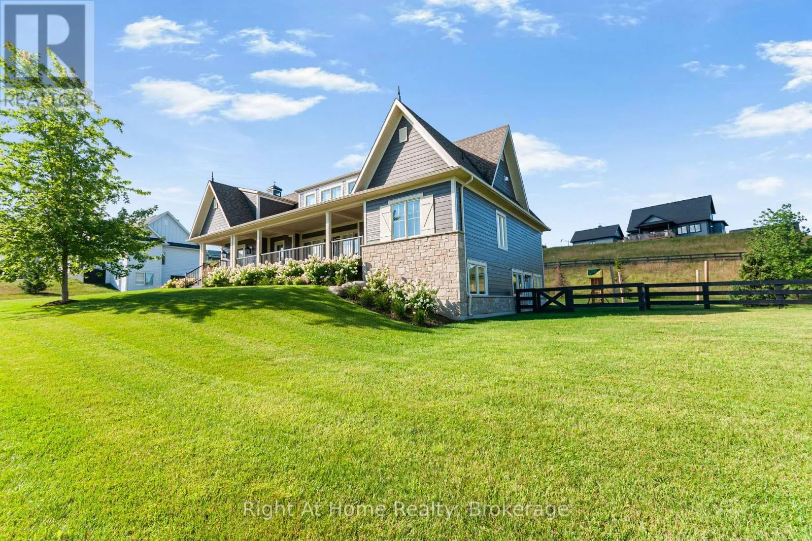 16 GELDERLAND CRESCENT