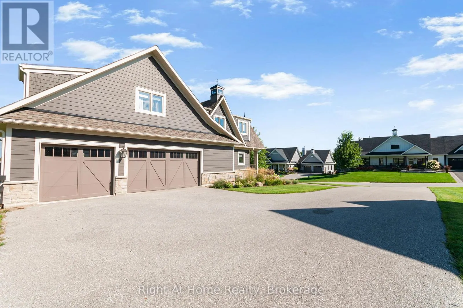 16 GELDERLAND CRESCENT