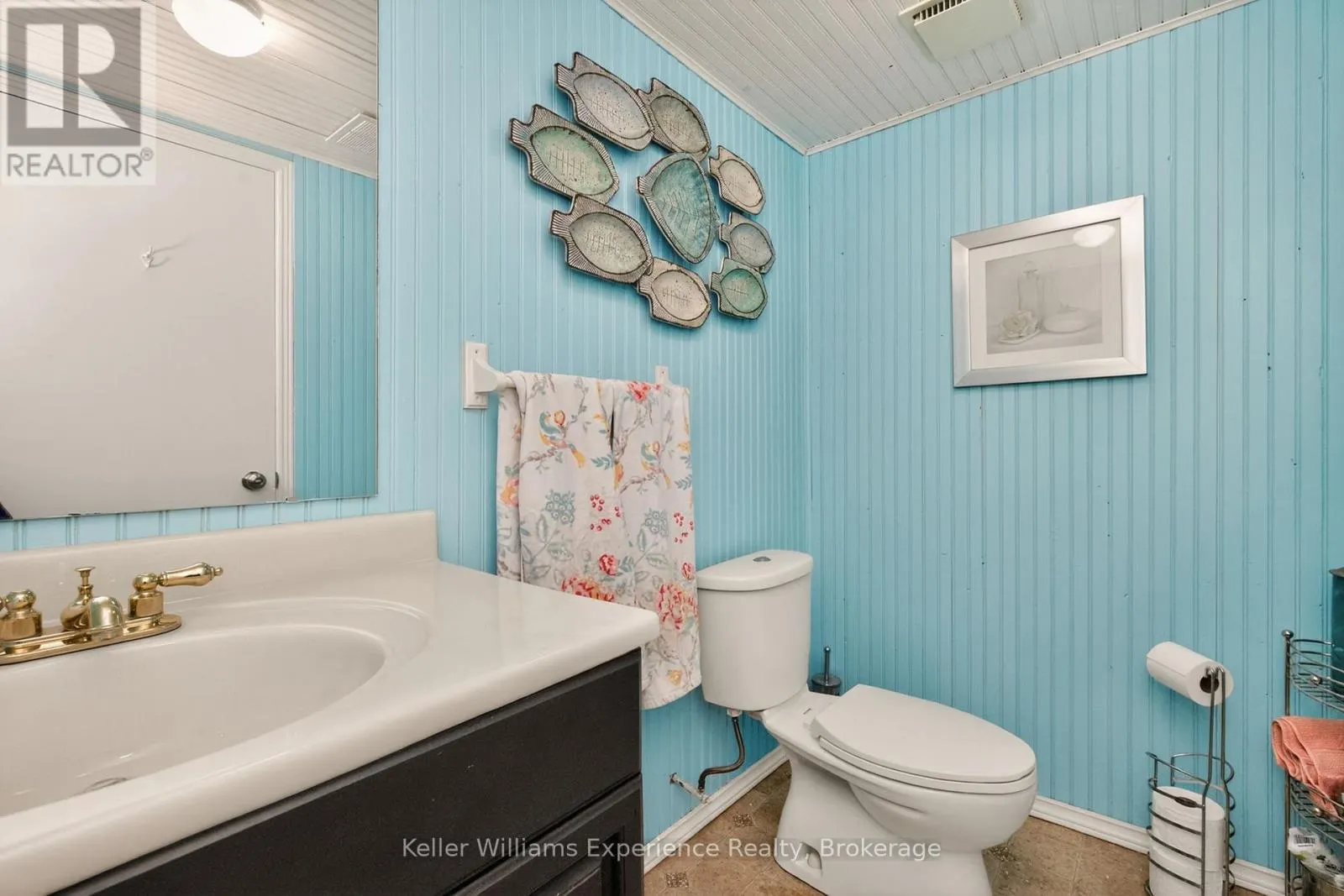 933 PLAYFAIR ROAD