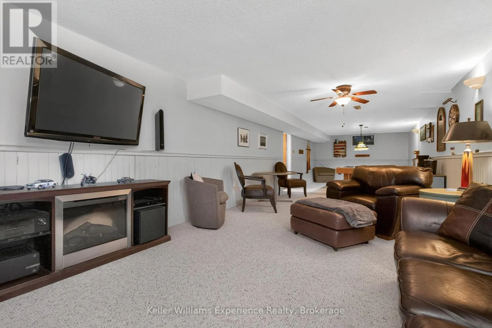 933 PLAYFAIR ROAD