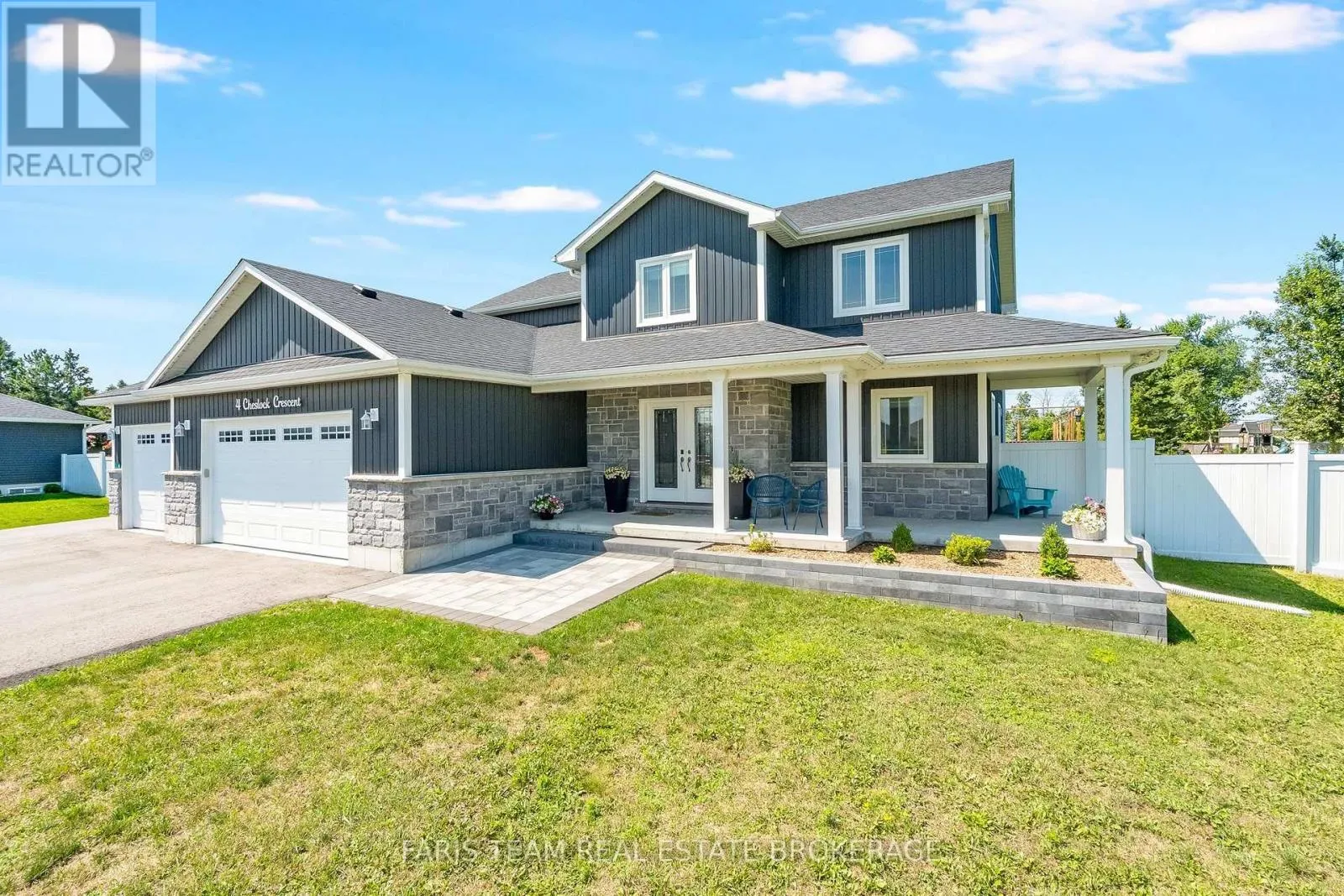 4 CHESLOCK CRESCENT