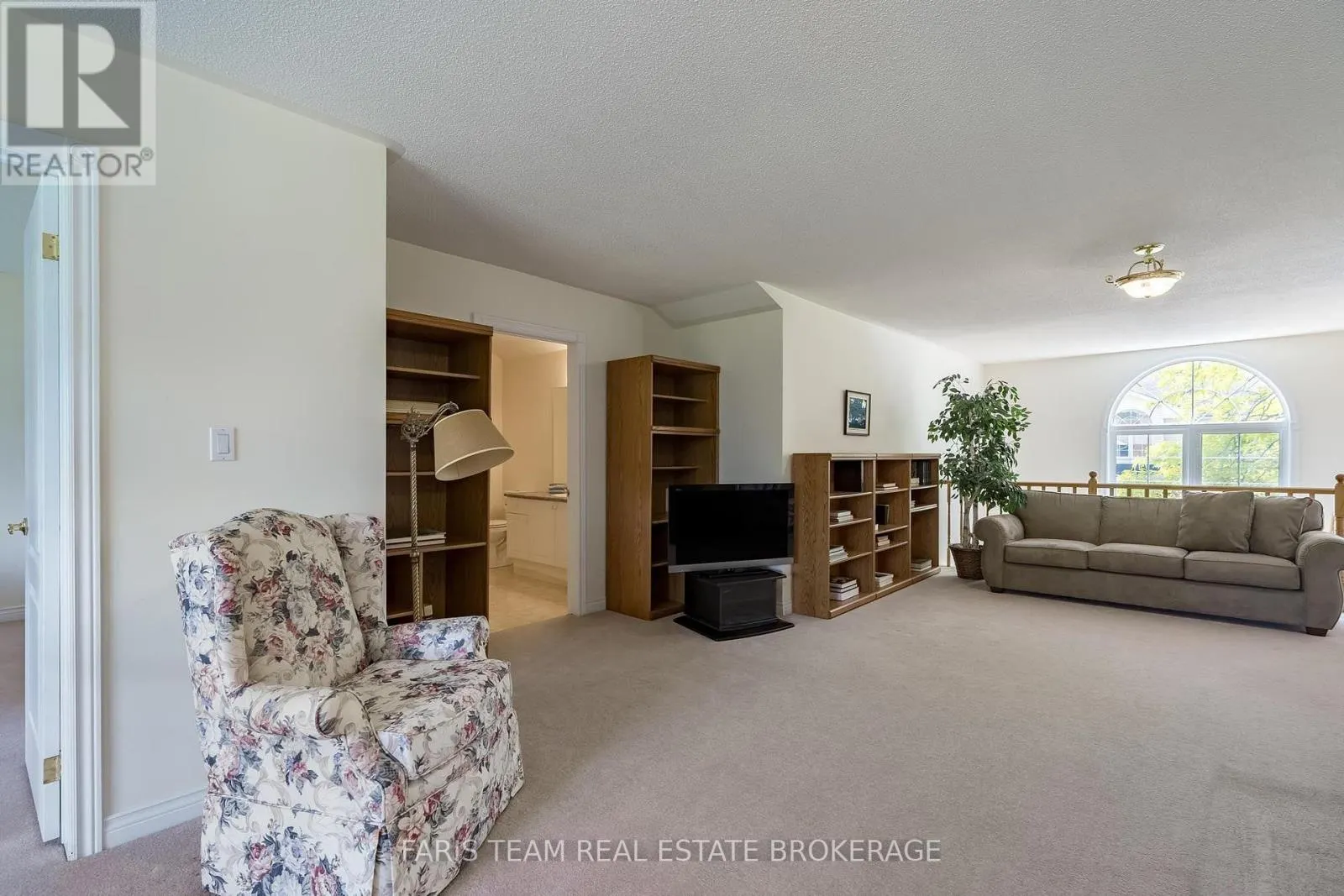 518 - 60 MUSEUM DRIVE