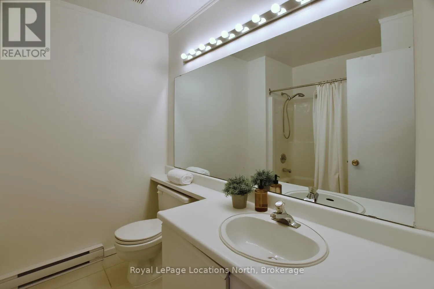 176 - 49 TROTT BOULEVARD #176