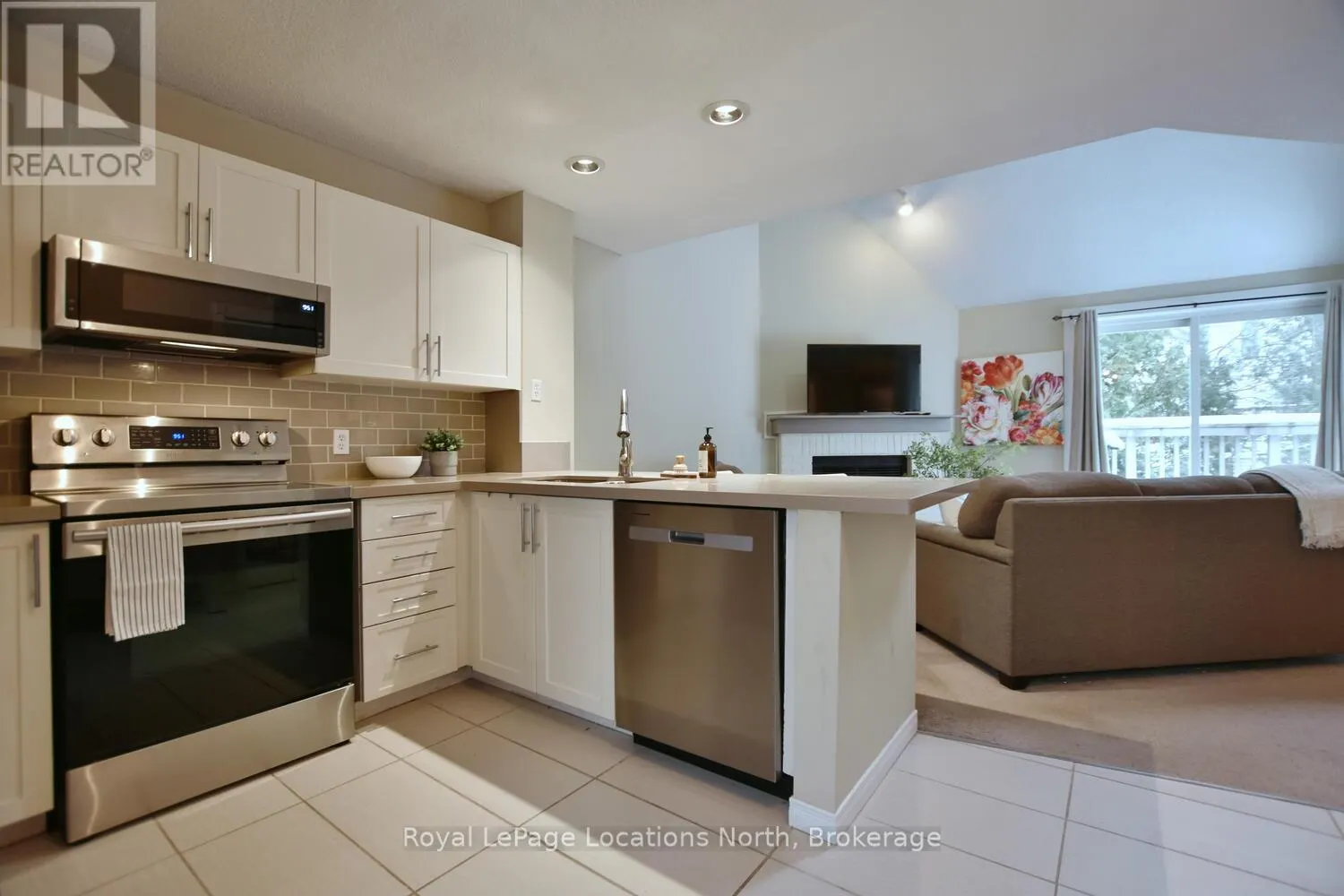 176 - 49 TROTT BOULEVARD #176