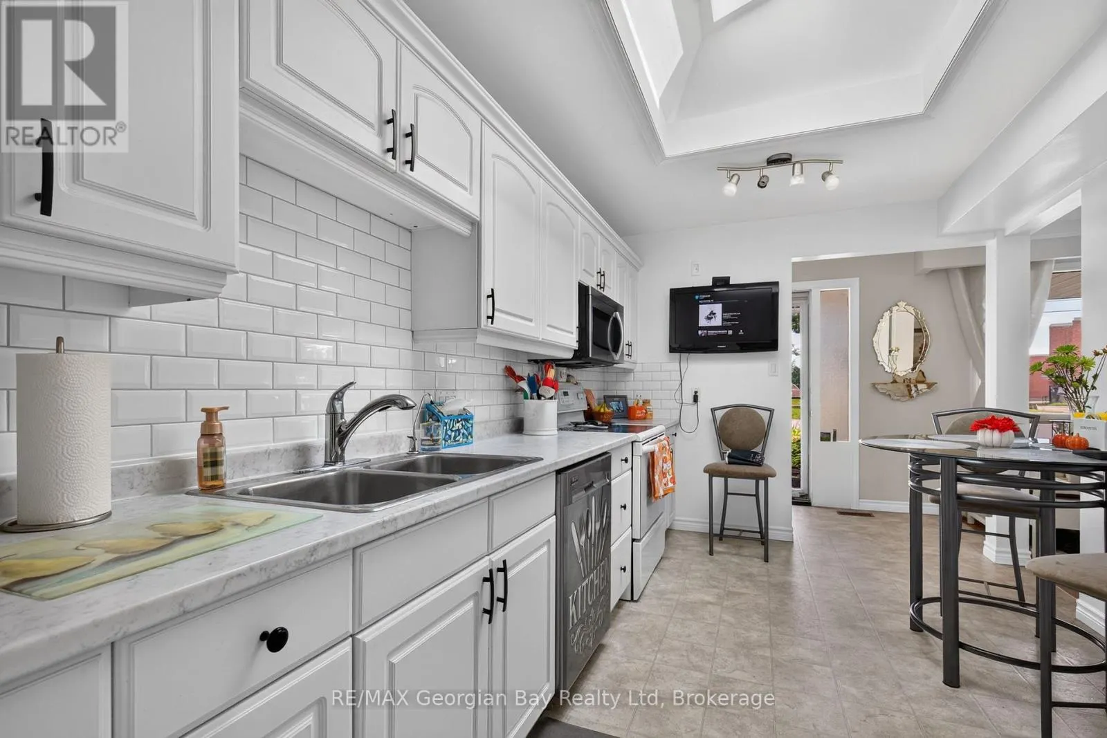 338 SEVENTH STREET