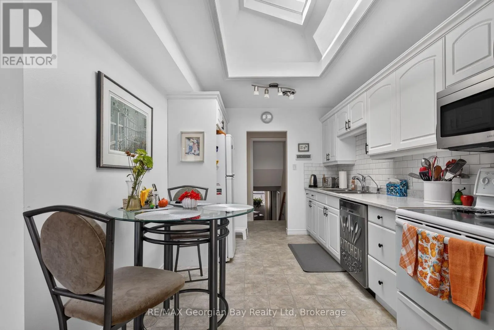 338 SEVENTH STREET