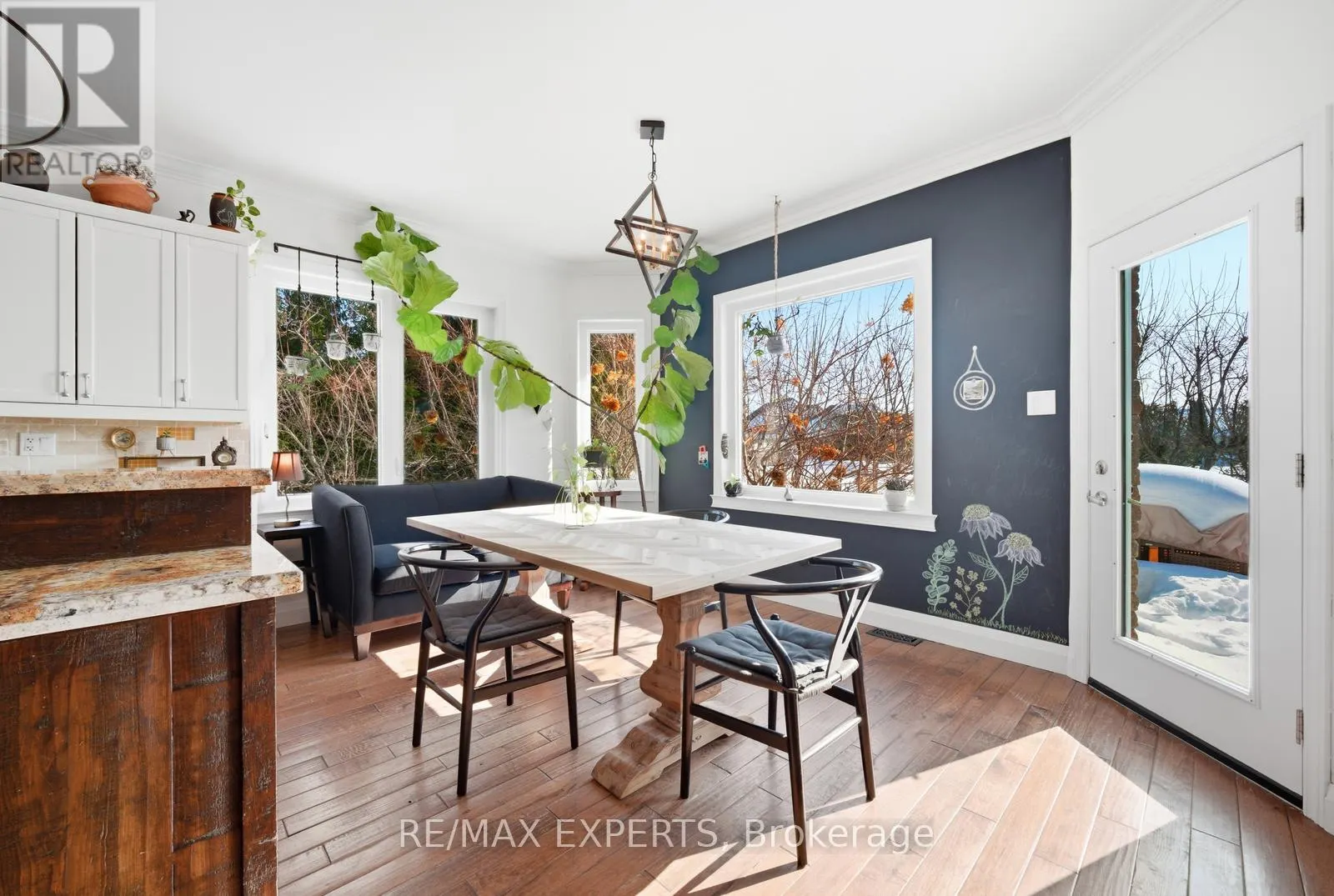 11 BASSWOOD CIRCLE