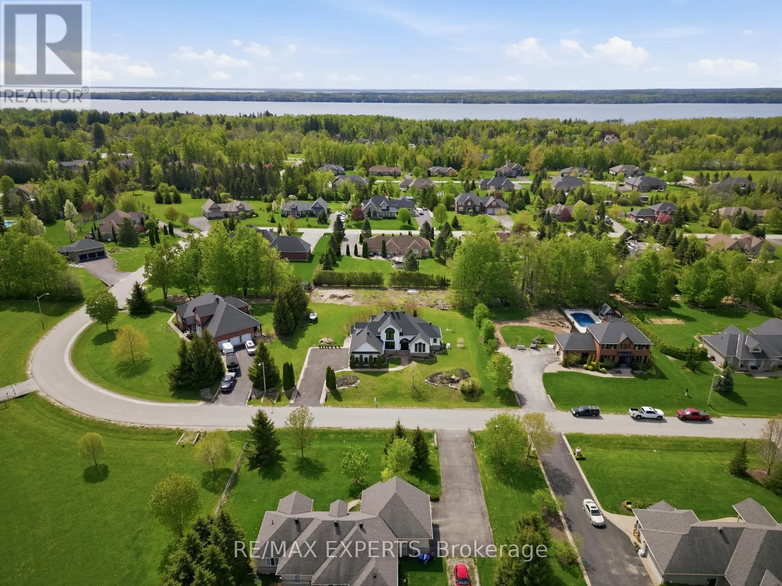 11 BASSWOOD CIRCLE