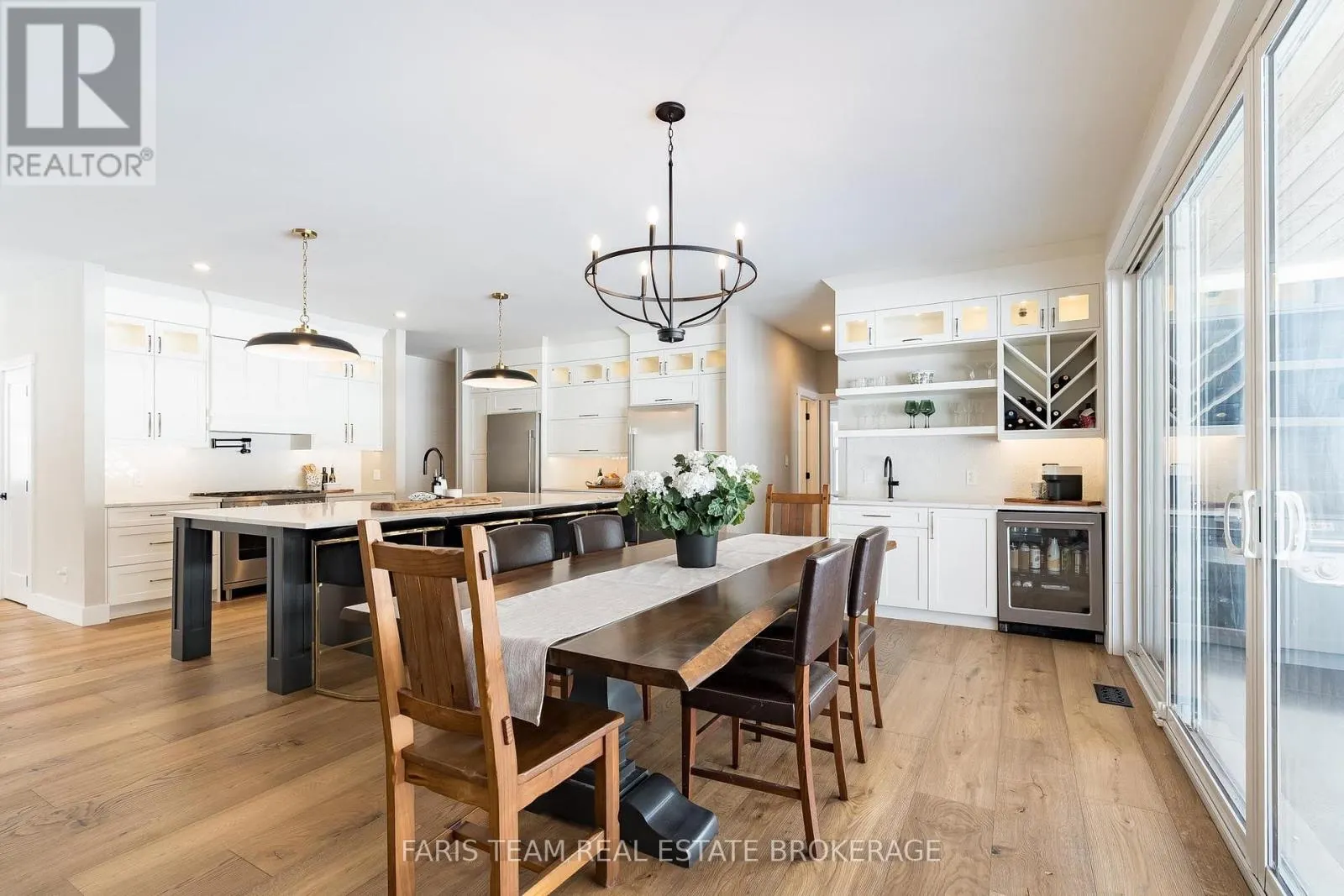 1555 BASELINE ROAD S