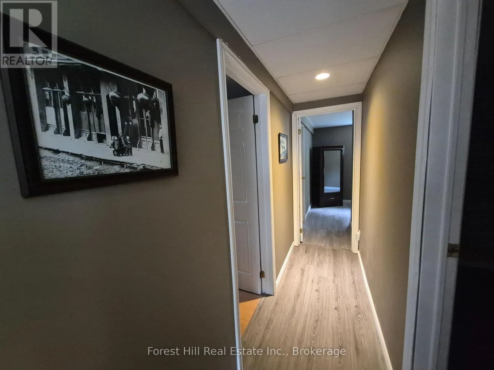 679 SIMCOE AVENUE W