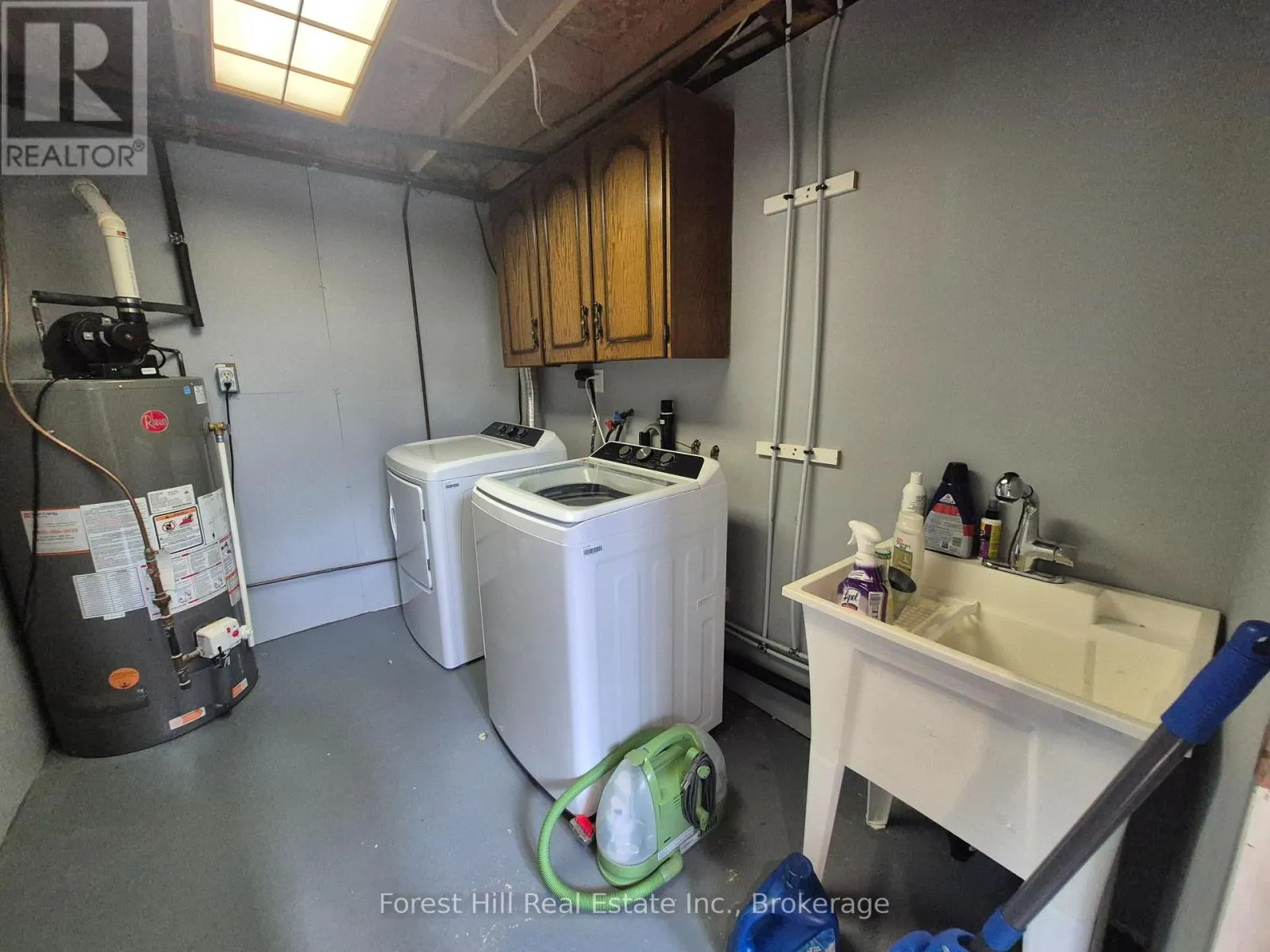 679 SIMCOE AVENUE W