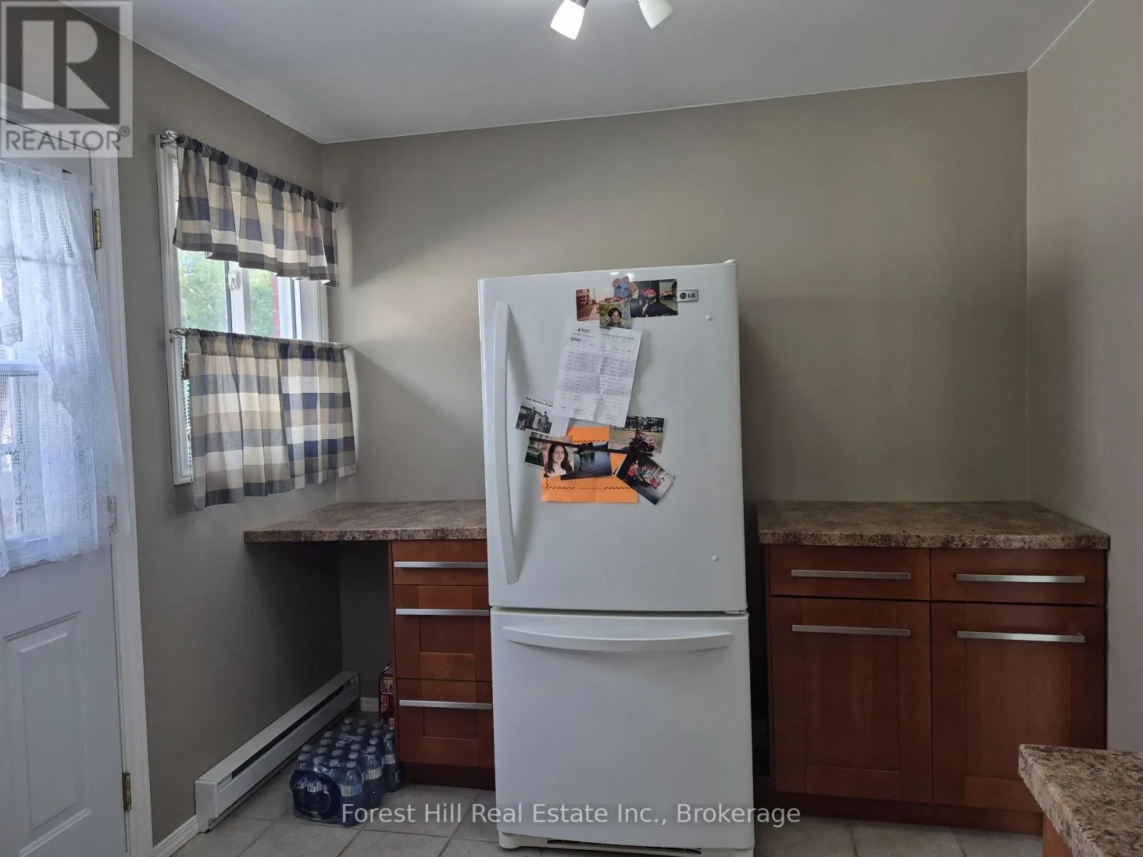 679 SIMCOE AVENUE W