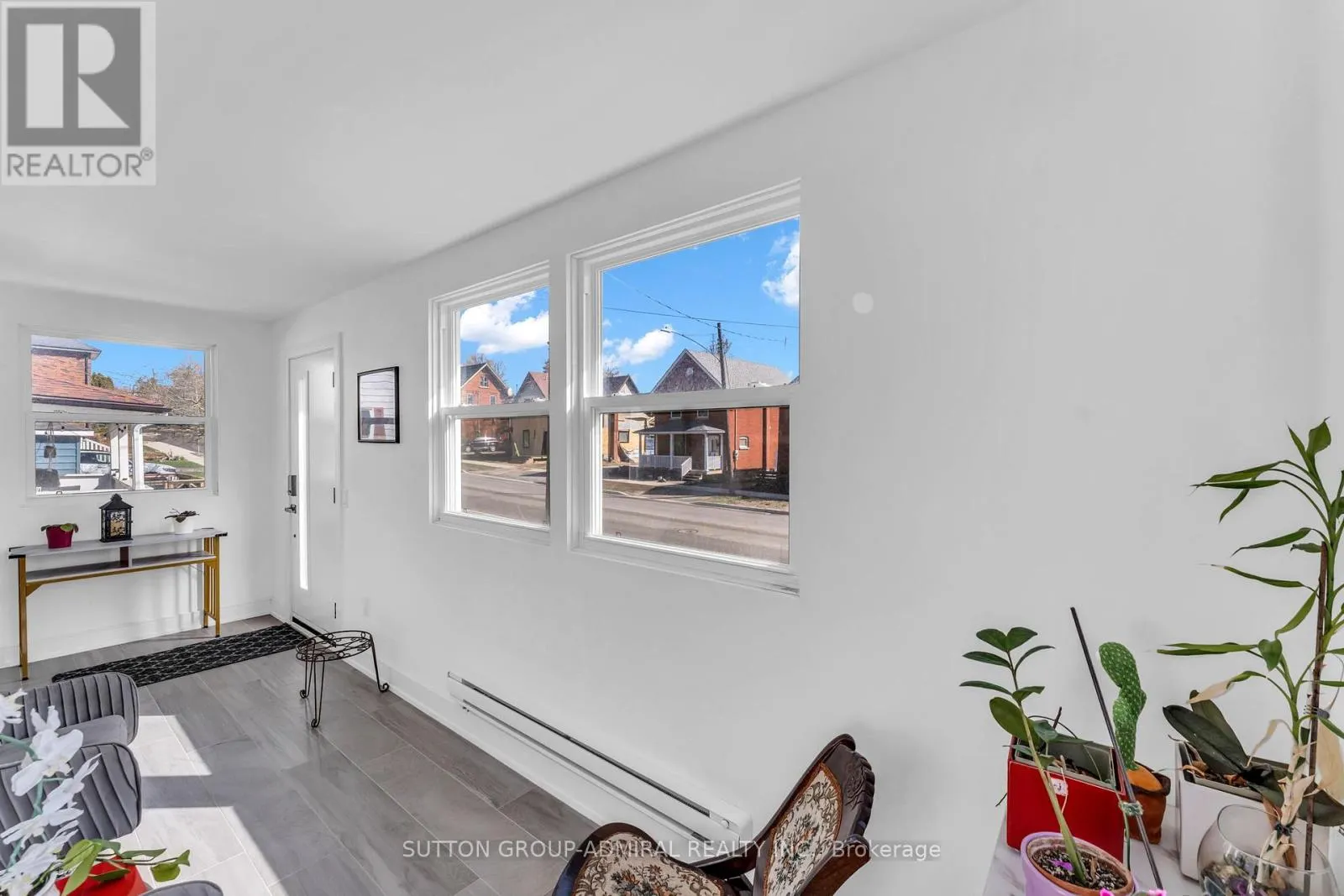97 LACLIE STREET