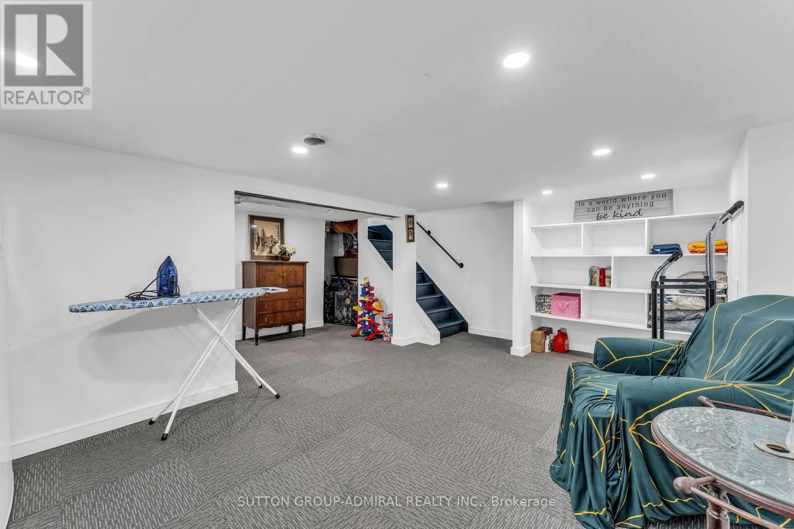 97 LACLIE STREET