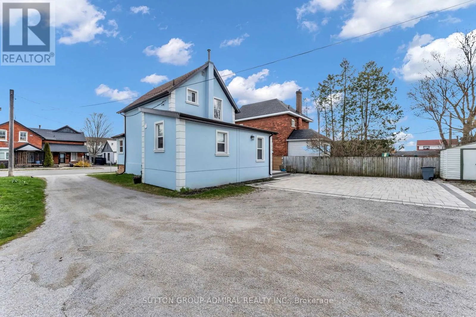 97 LACLIE STREET