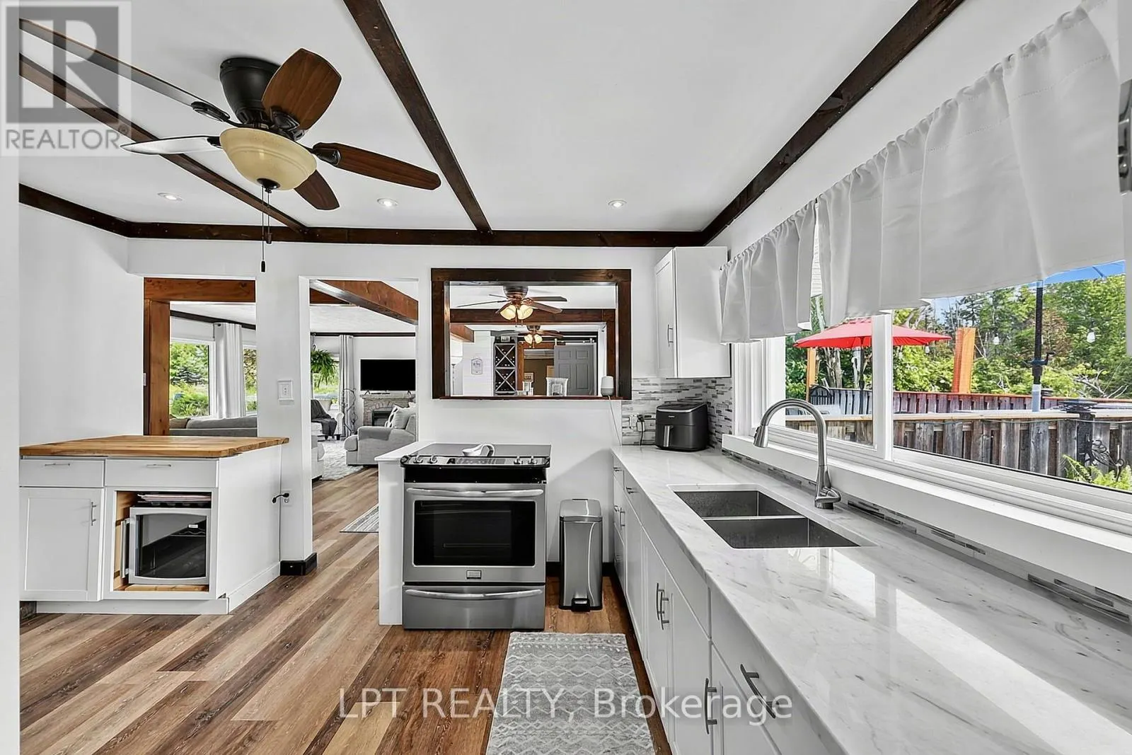 2447 RIDGE ROAD W