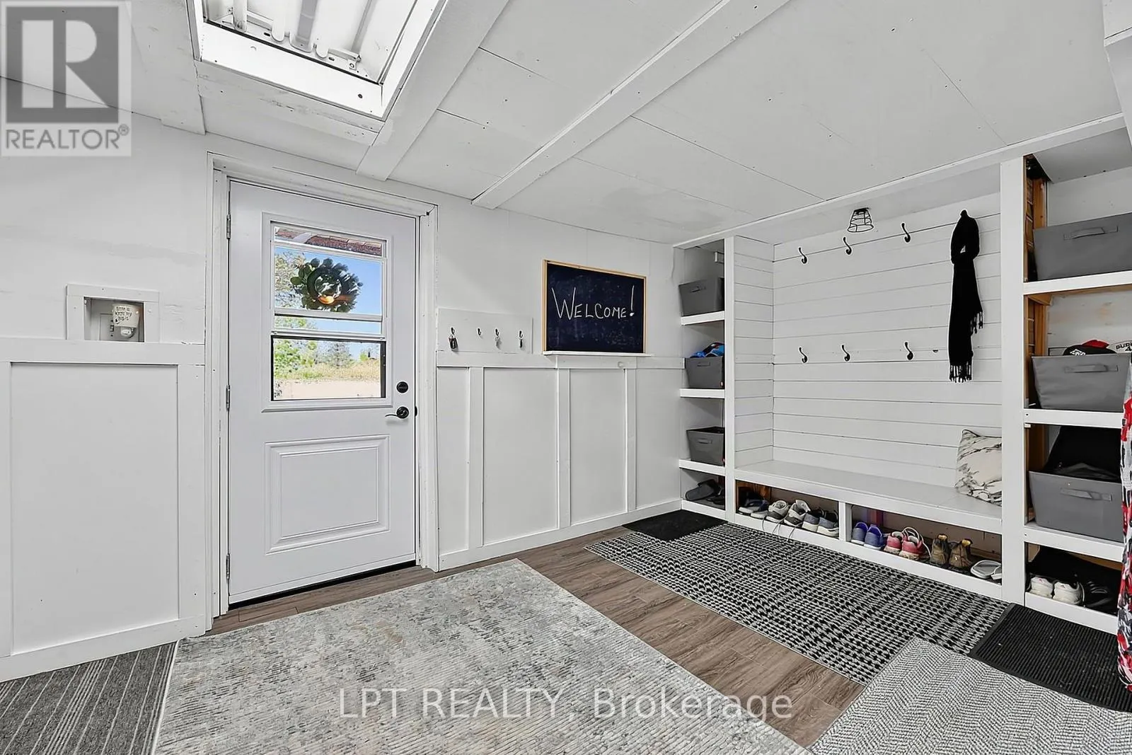2447 RIDGE ROAD W