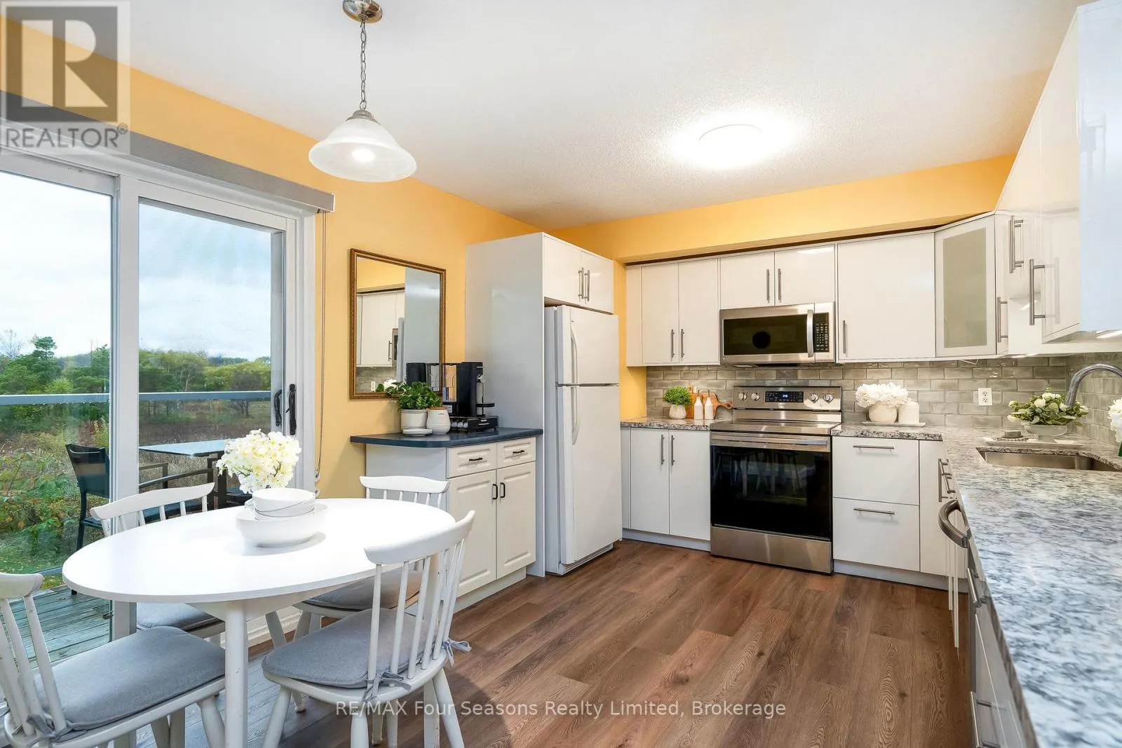 17 - 44 TROTT BOULEVARD #17