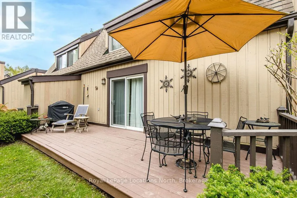 112 ESCARPMENT CRESCENT