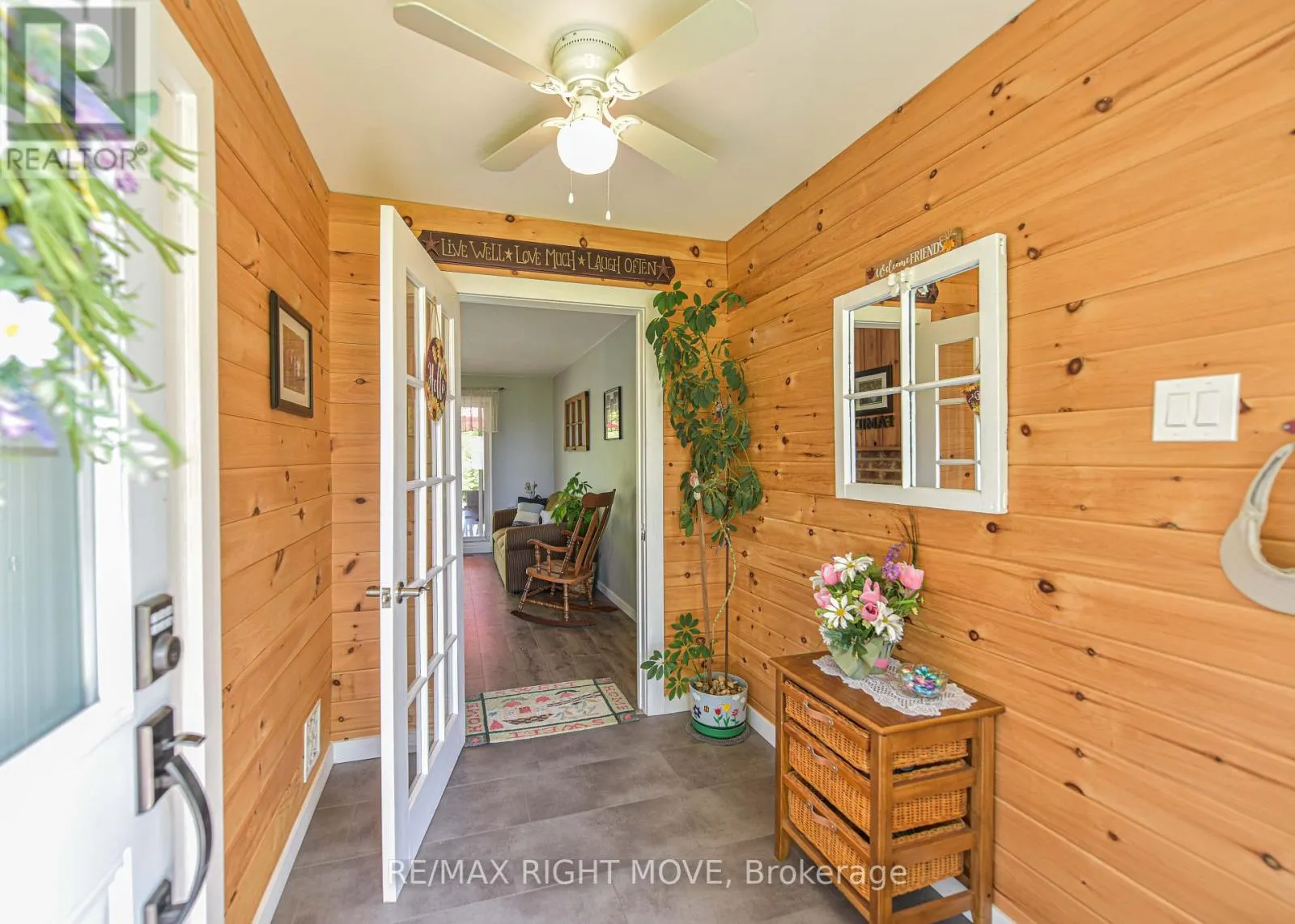 1579 WAINMAN LINE