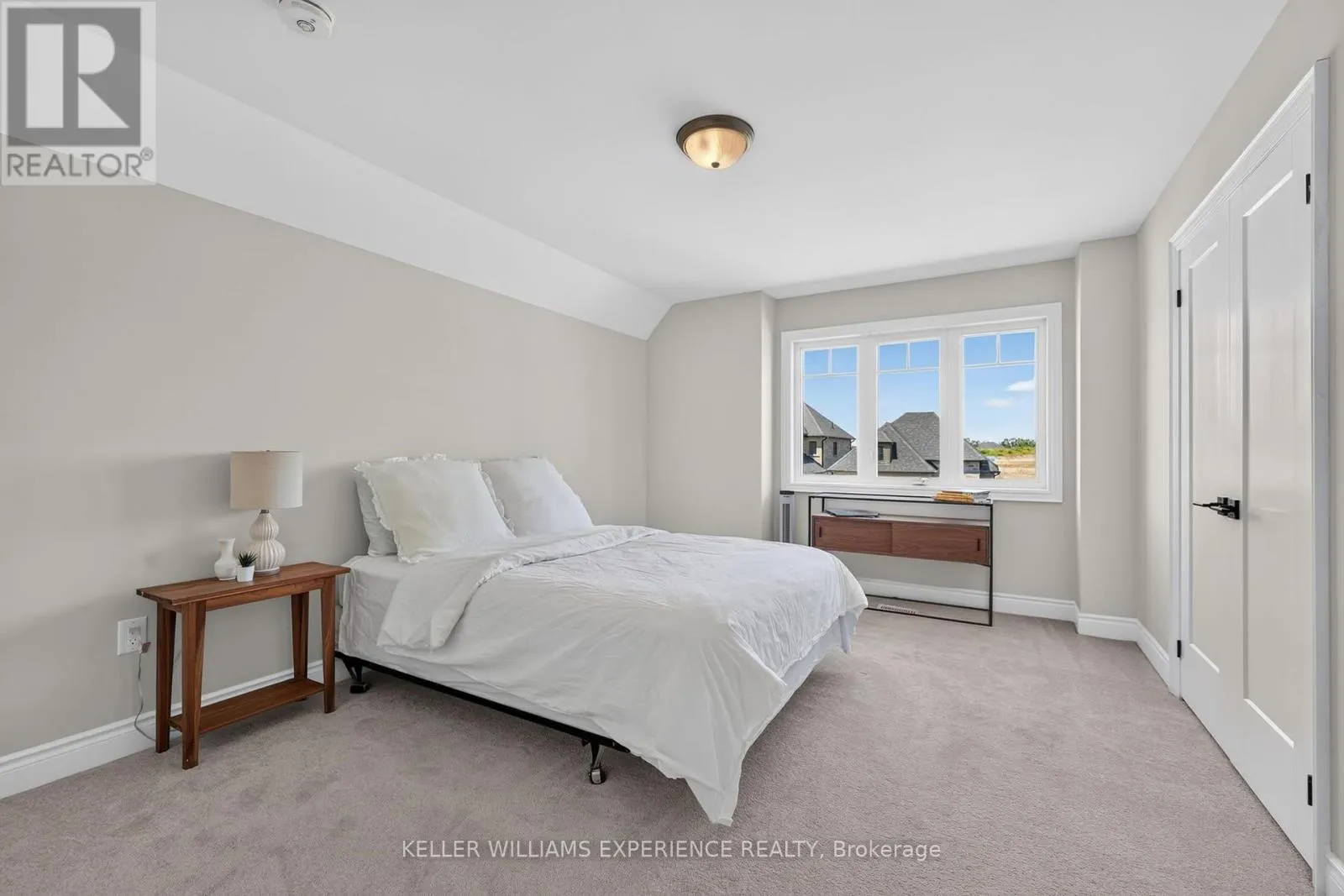 25 ATLANTIS DRIVE