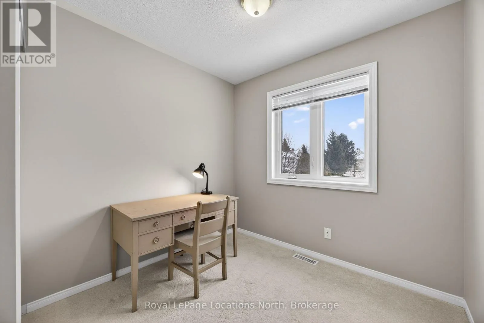 43 SUNDIAL COURT