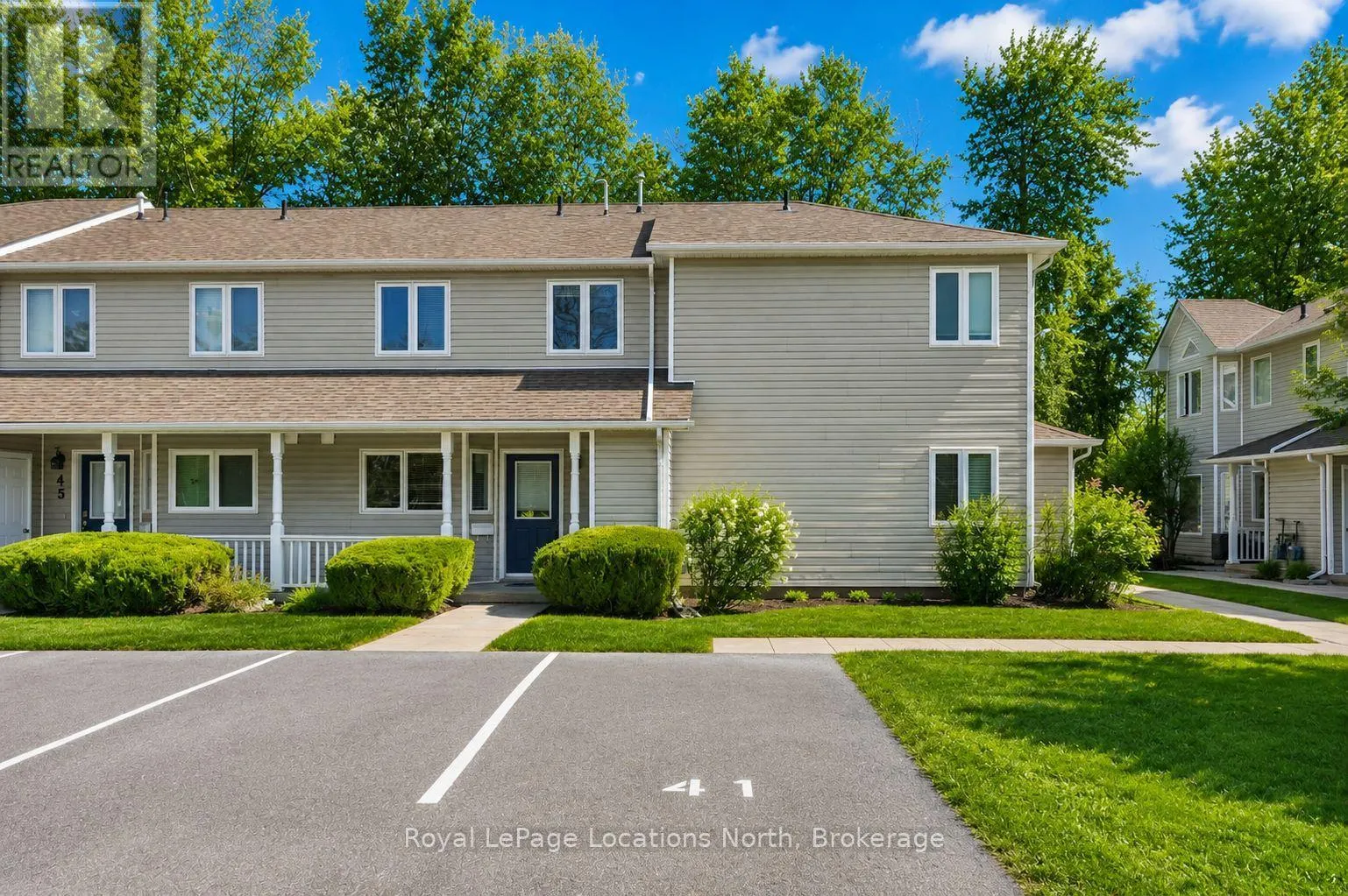 43 SUNDIAL COURT