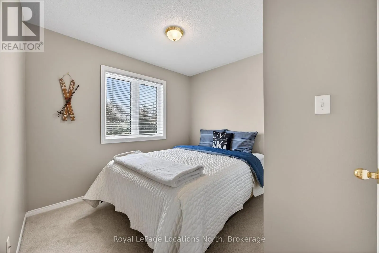 43 SUNDIAL COURT