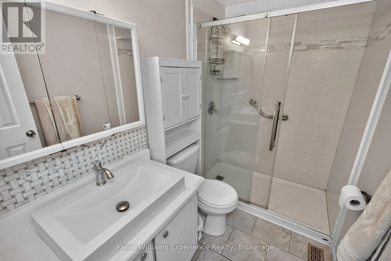 85 - 778 WILLIAM STREET #85